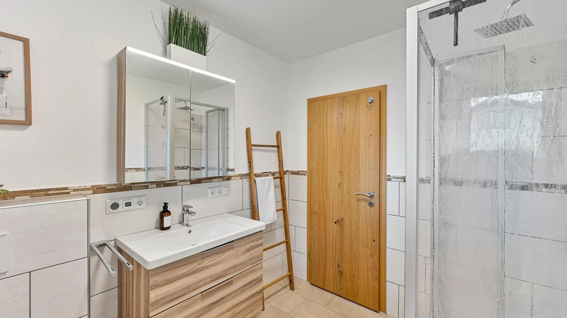 Chalet Am See - Seeblick Bergblick Modern Charmant Neu Seeon-Seebruck