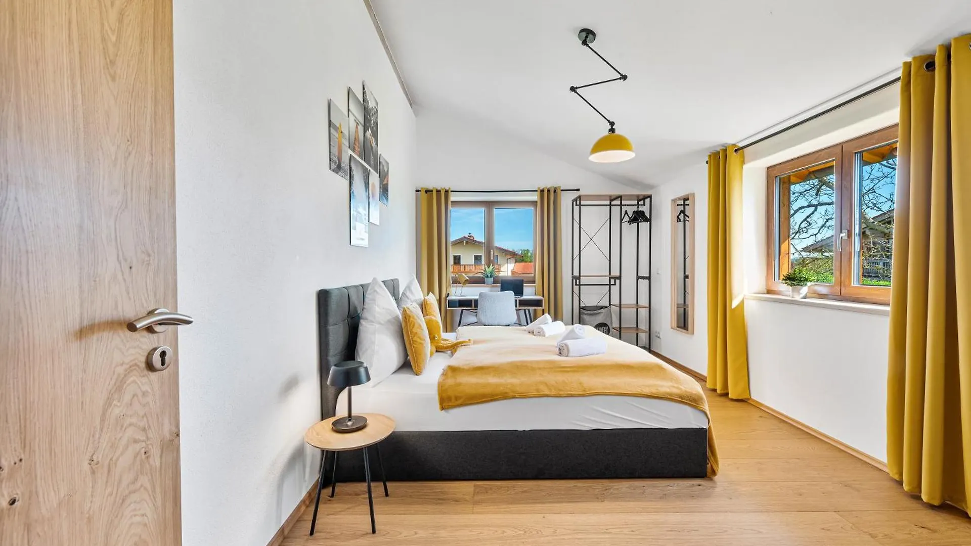 Apartamento Chalet Am See - Seeblick Bergblick Modern Charmant Neu Seeon-Seebruck