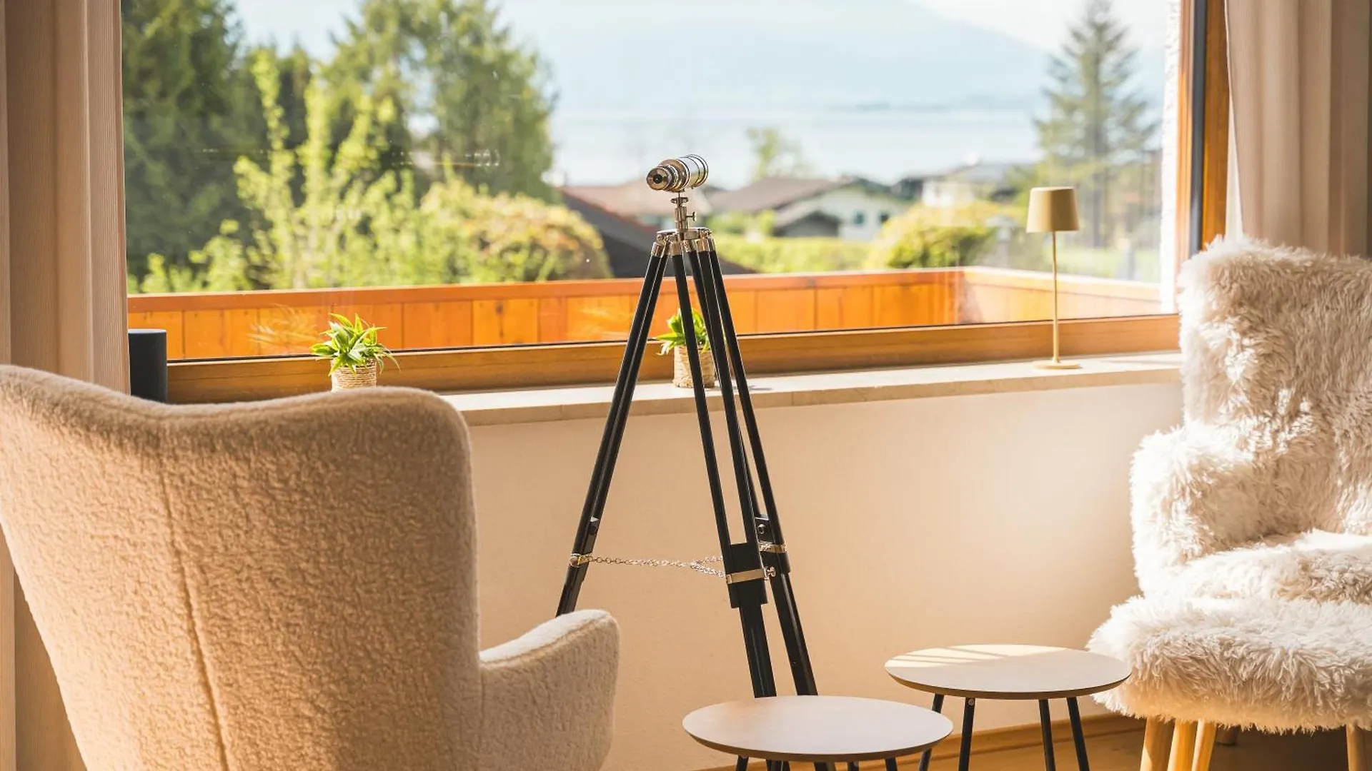 Apartamento Chalet Am See - Seeblick Bergblick Modern Charmant Neu Seeon-Seebruck